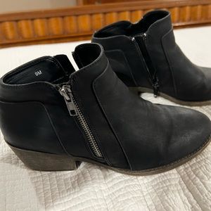 Maurices Brand Black Ankle boots 9M